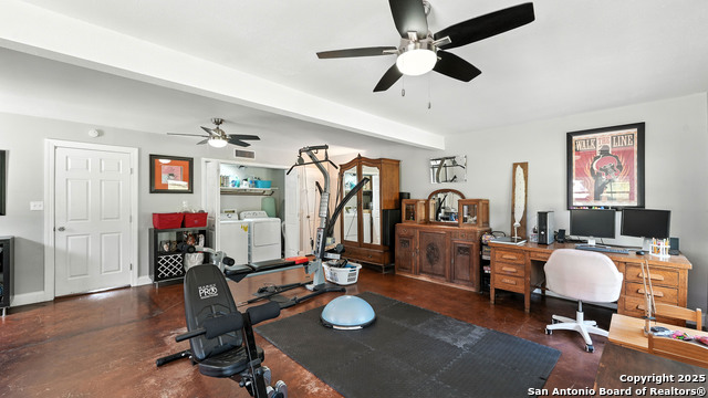 Listing photo id 40 for 130 Oak Ridge