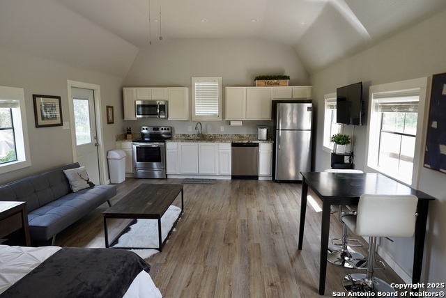 Listing photo id 45 for 130 Oak Ridge