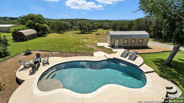 Listing photo id 6 for 130 Oak Ridge