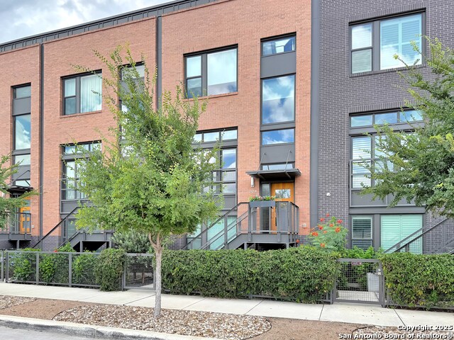 Details for 318 Grayson  204, San Antonio, TX 78212