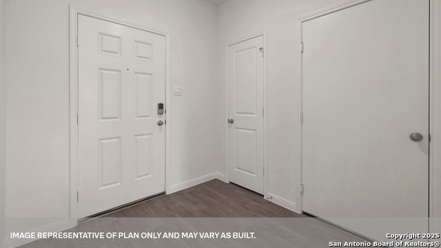 Image 3 of 36 For 211 Las Lomas