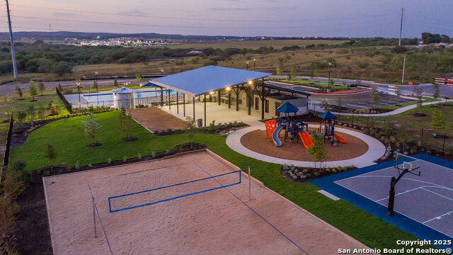 Image 35 of 36 For 211 Las Lomas