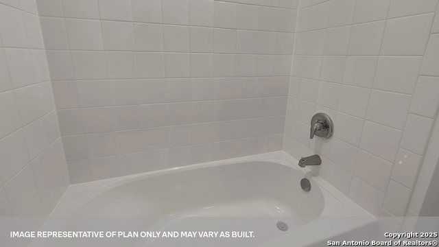 Image 6 of 36 For 211 Las Lomas