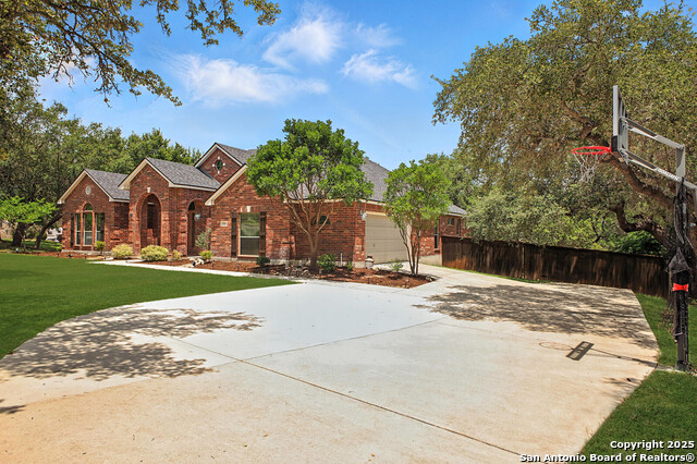 Listing photo id 12 for 13611 Tahoe Vista