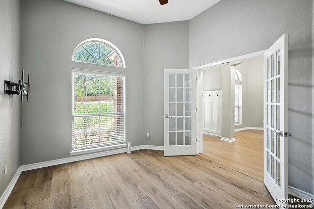 Listing photo id 21 for 13611 Tahoe Vista