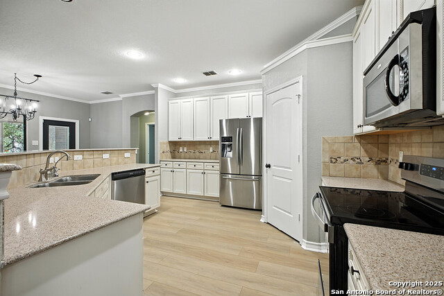 Listing photo id 26 for 13611 Tahoe Vista