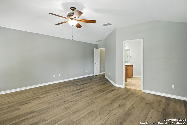 Listing photo id 27 for 13611 Tahoe Vista