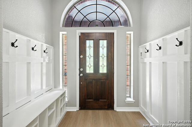 Listing photo id 1 for 13611 Tahoe Vista