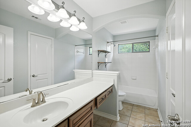 Listing photo id 37 for 13611 Tahoe Vista