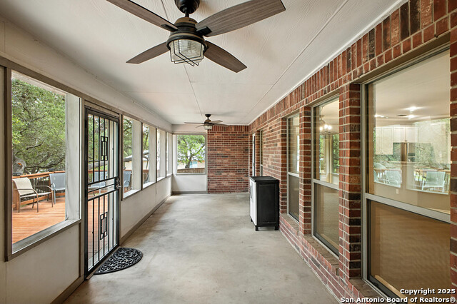 Listing photo id 39 for 13611 Tahoe Vista