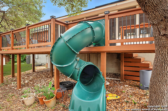 Listing photo id 42 for 13611 Tahoe Vista