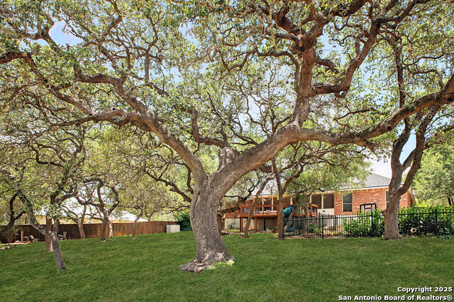 Listing photo id 45 for 13611 Tahoe Vista