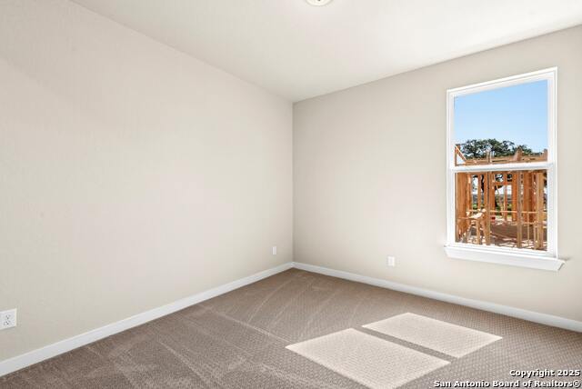 Listing photo id 21 for 8131 Wellstone