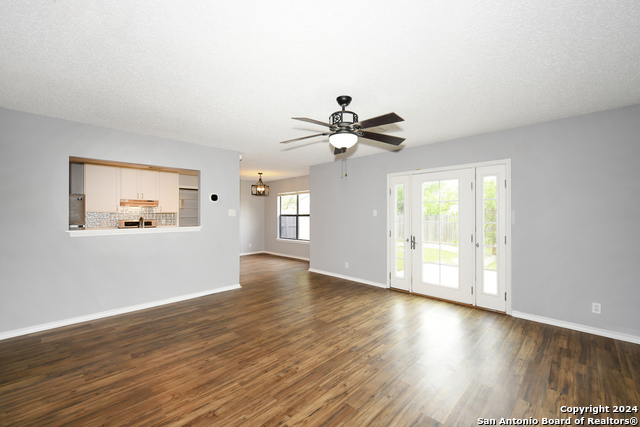 Image 10 of 34 For 7915 Bowens Crossing