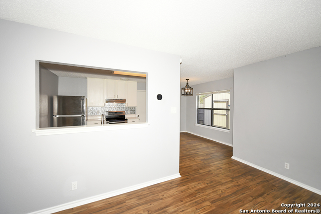 Image 11 of 34 For 7915 Bowens Crossing