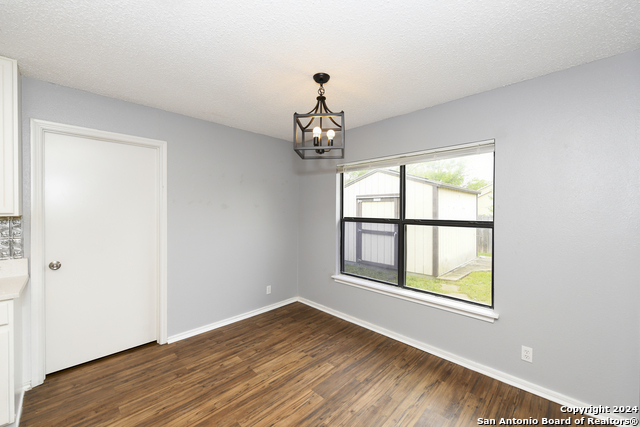 Image 15 of 34 For 7915 Bowens Crossing