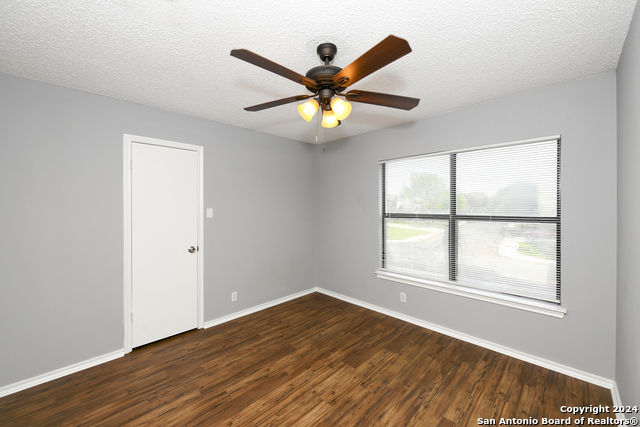Image 17 of 34 For 7915 Bowens Crossing