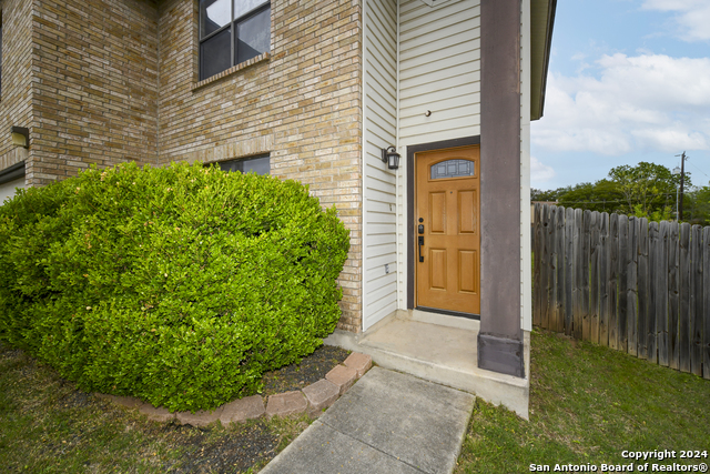 Image 2 of 34 For 7915 Bowens Crossing