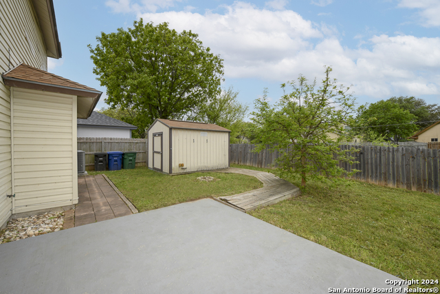 Image 30 of 34 For 7915 Bowens Crossing