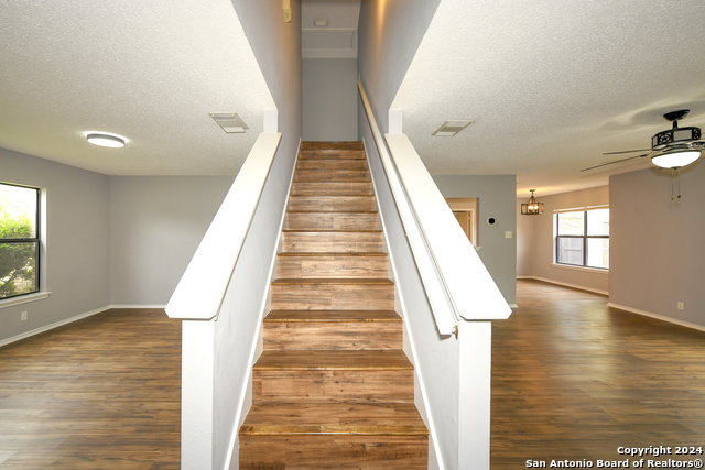 Image 7 of 34 For 7915 Bowens Crossing