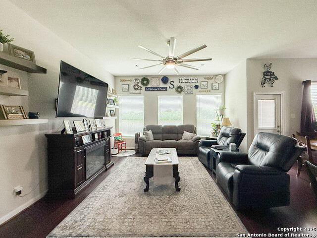 Image 10 of 50 For 1052 Buffalo Grv