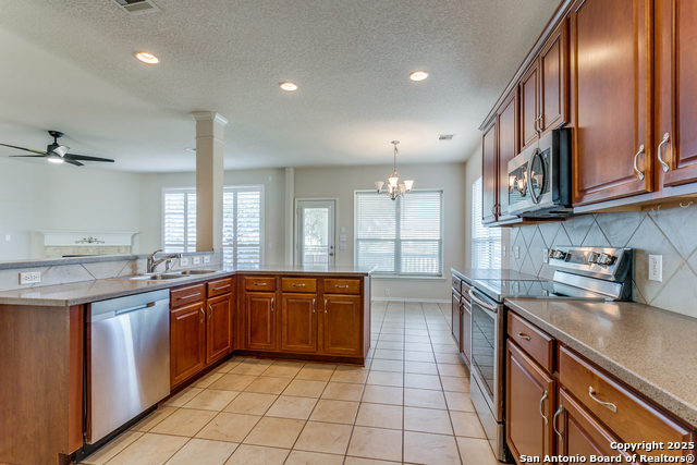 Image 11 of 25 For 22031 Dolomite Dr