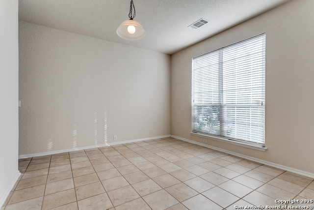 Image 4 of 25 For 22031 Dolomite Dr