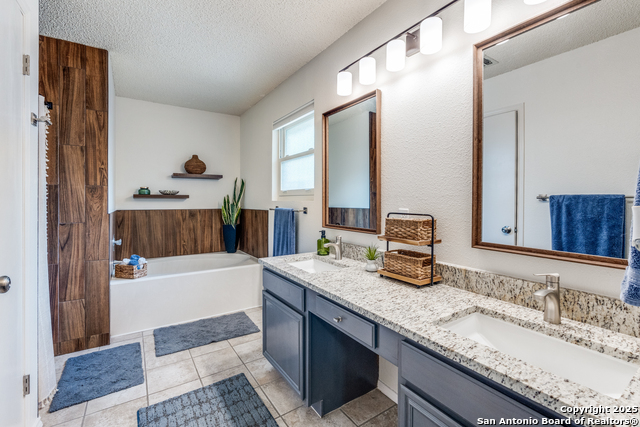 Listing photo id 14 for 7804 Vail Valley