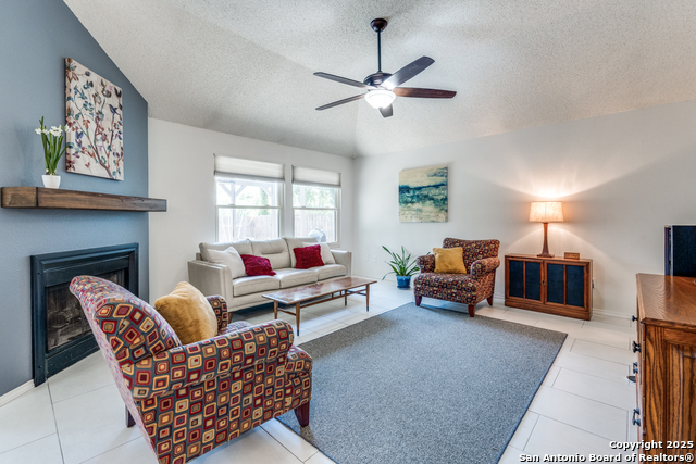 Listing photo id 5 for 7804 Vail Valley