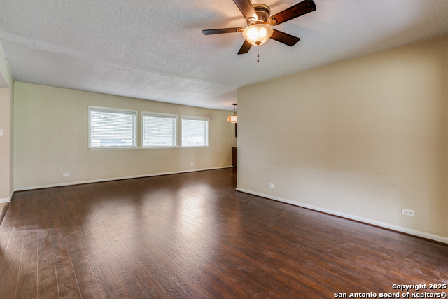 Image 7 of 25 For 223 Beechwood