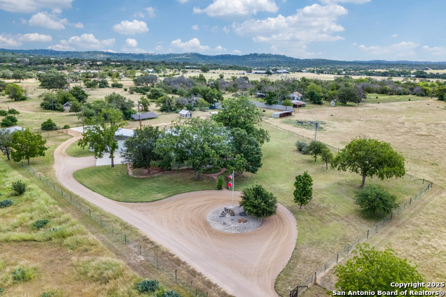 Image 21 of 26 For 121a Bartel  