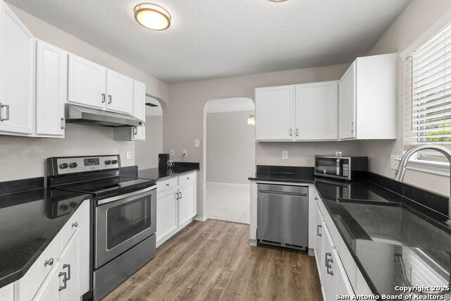 Image 12 of 29 For 11219 Bushwack