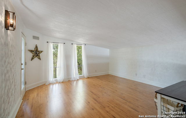 Image 19 of 30 For 267 Angel Dr