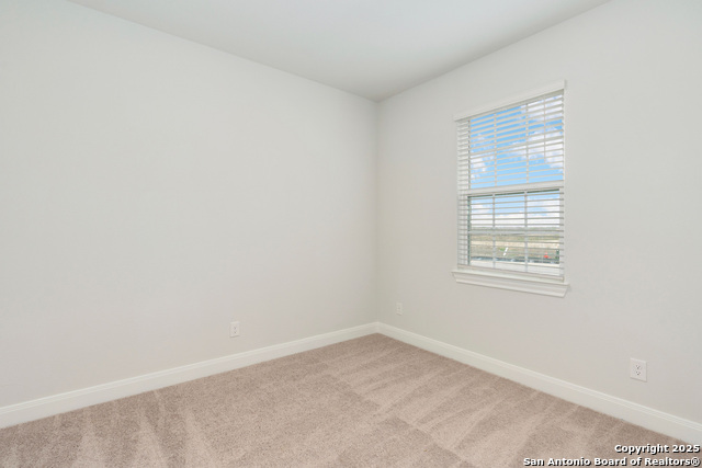 Listing photo id 10 for 9426 Nubuck Branch
