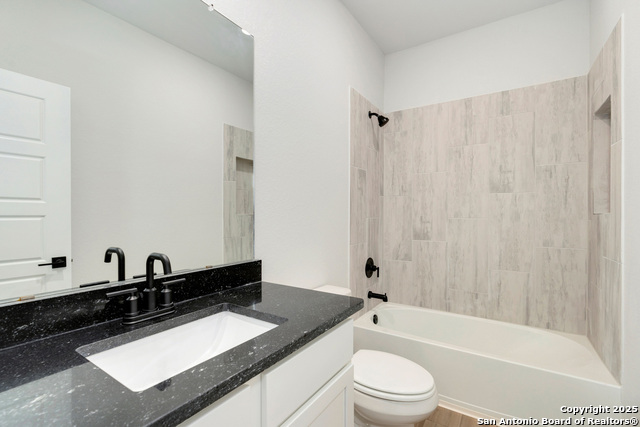 Listing photo id 11 for 9426 Nubuck Branch