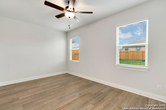 Listing photo id 7 for 9426 Nubuck Branch