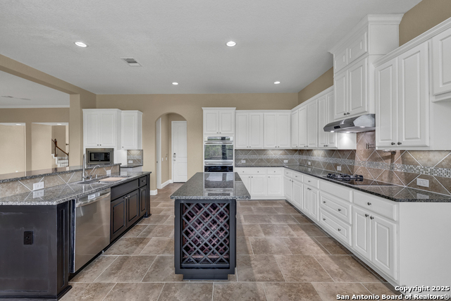 Listing photo id 9 for 2194 Ranch Loop