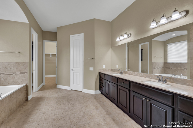 Listing photo id 13 for 2194 Ranch Loop