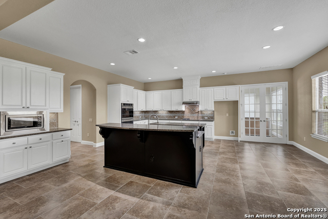 Listing photo id 7 for 2194 Ranch Loop