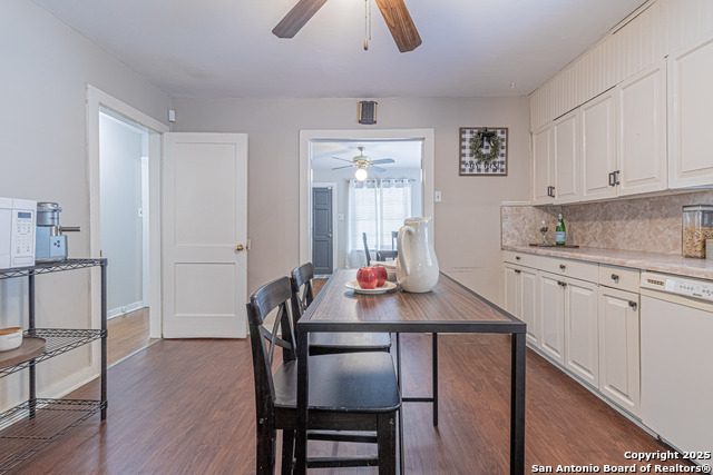 Image 16 of 43 For 759 Pyron Ave W