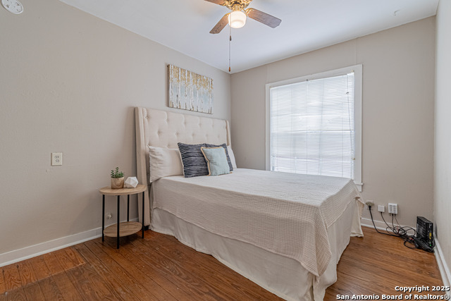 Image 36 of 43 For 759 Pyron Ave W