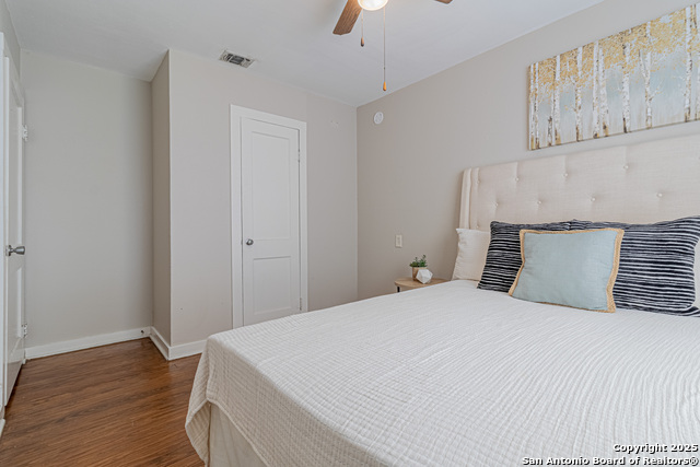Image 37 of 43 For 759 Pyron Ave W