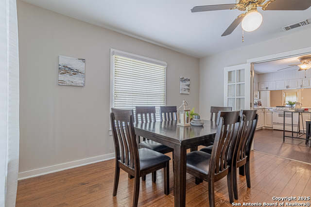 Image 7 of 43 For 759 Pyron Ave W
