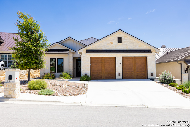Details for 1013 Comanche Hills, Kerrville, TX 78028
