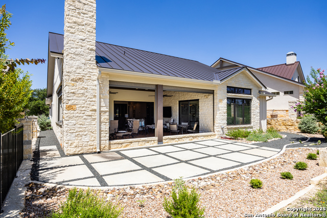 Listing photo id 35 for 1013 Comanche Hills