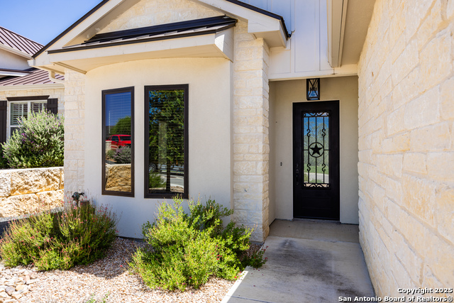 Listing photo id 43 for 1013 Comanche Hills