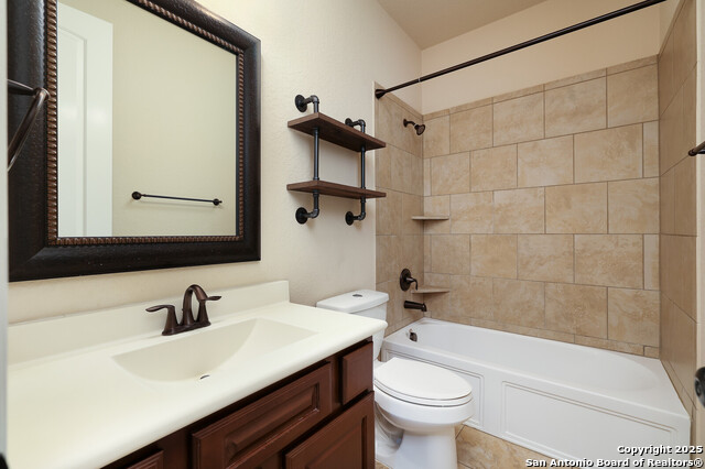 Listing photo id 16 for 9610 Ninas Ct