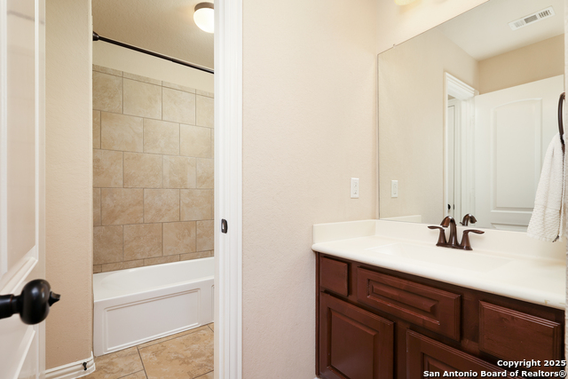 Listing photo id 26 for 9610 Ninas Ct