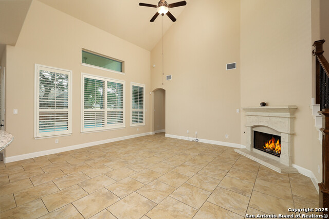 Listing photo id 7 for 9610 Ninas Ct