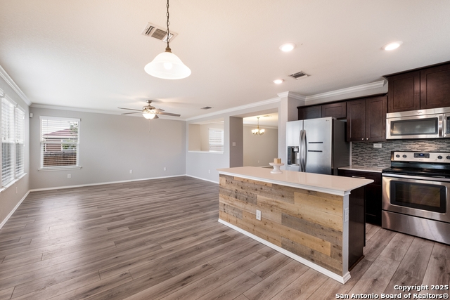 Image 16 of 31 For 7026 Palomino Bay